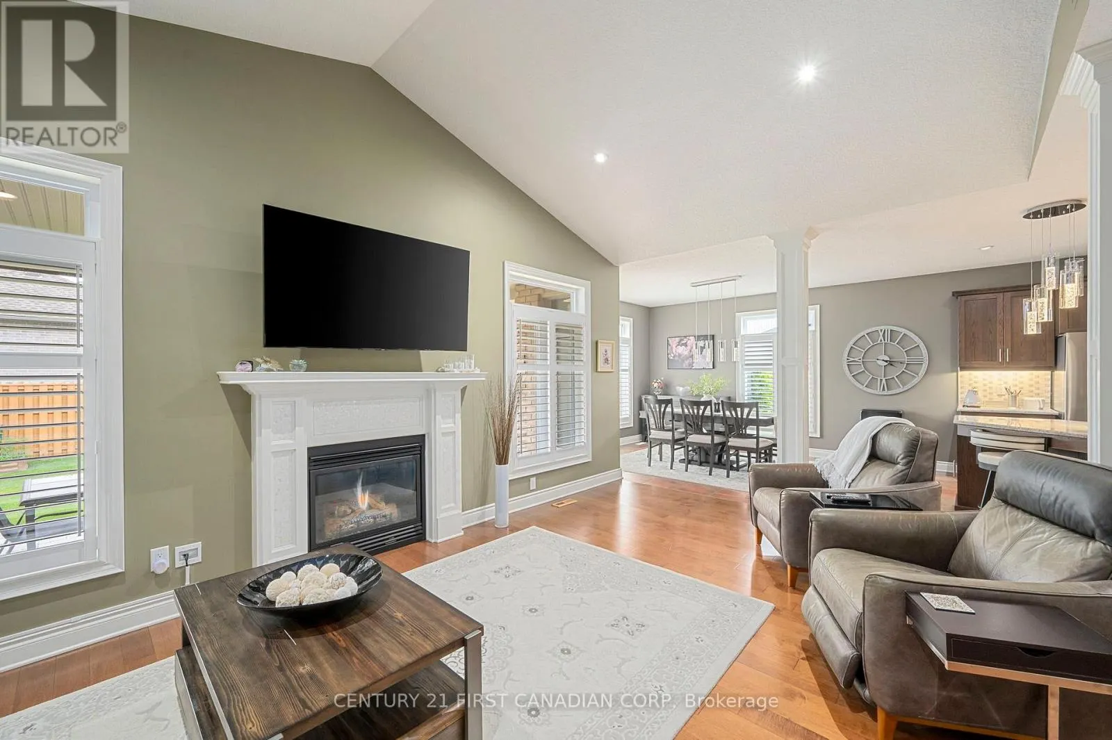 286 DUFFERIN STREET