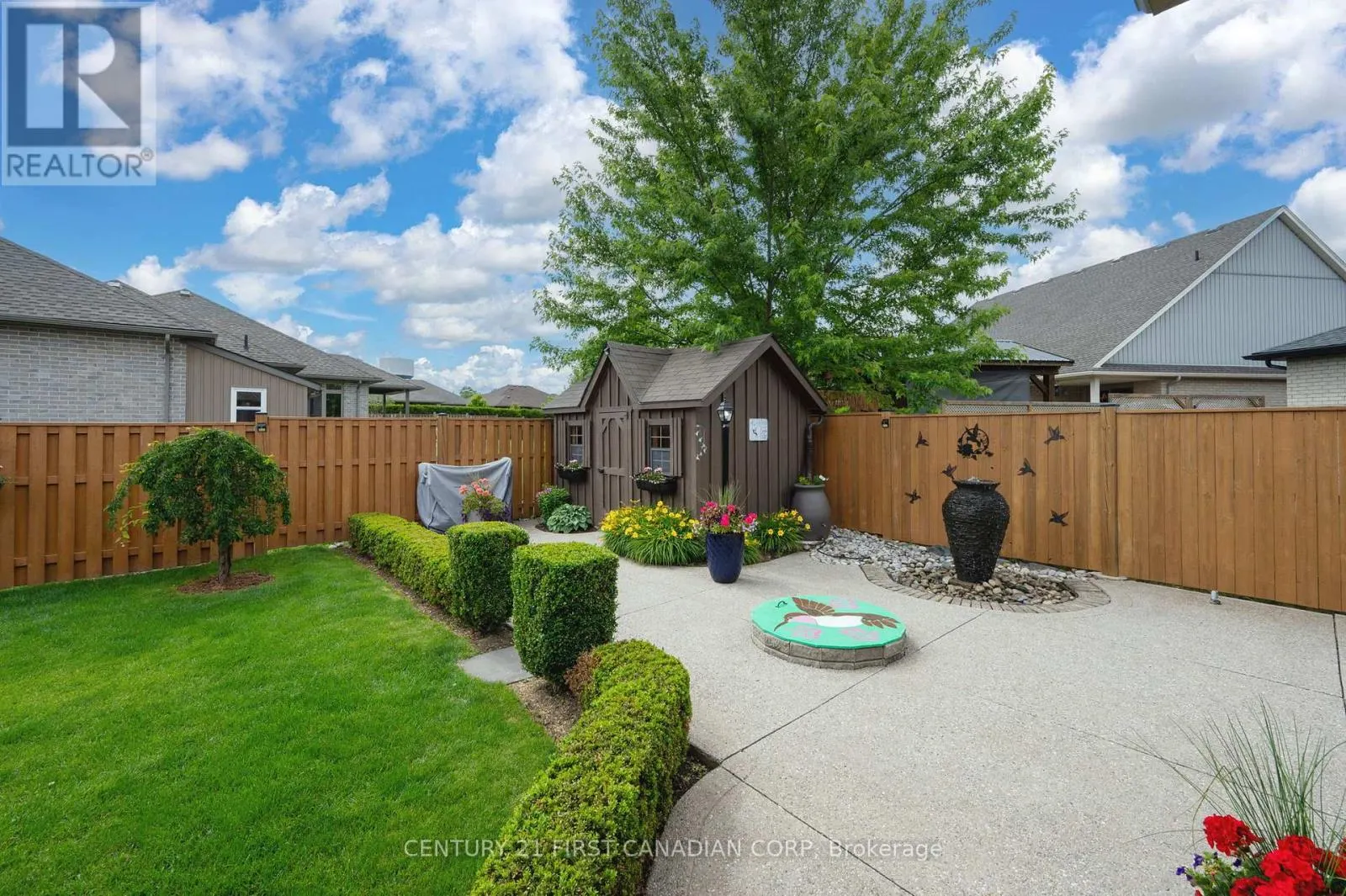 286 DUFFERIN STREET