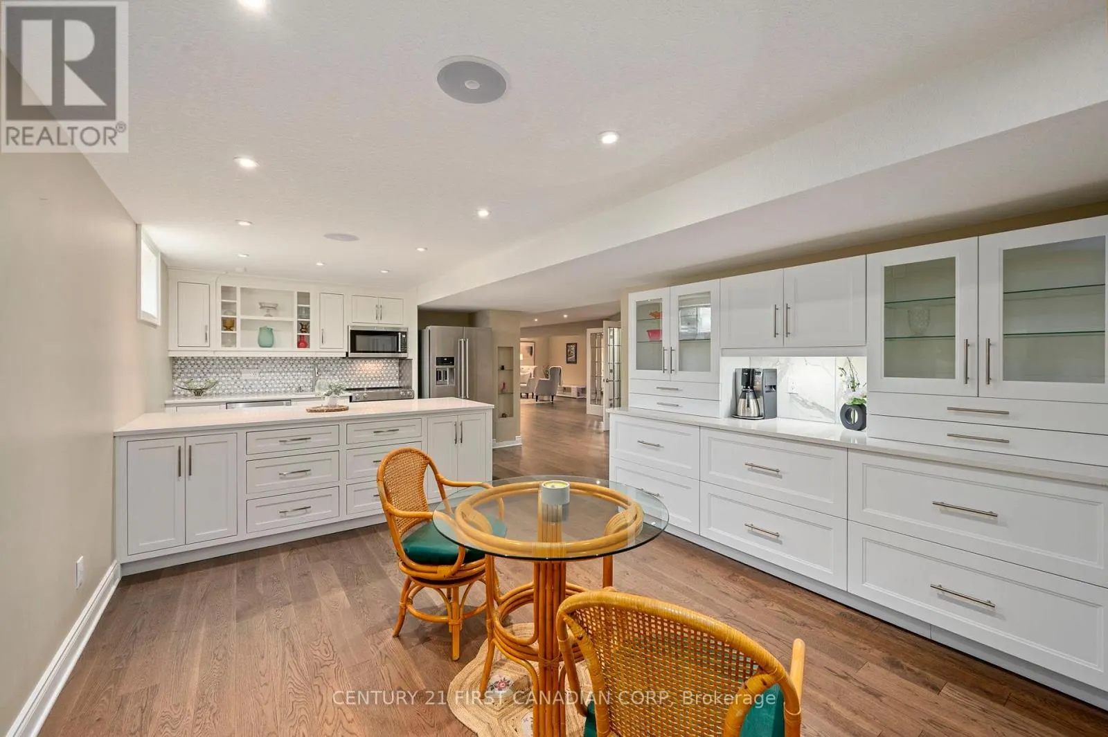 286 DUFFERIN STREET