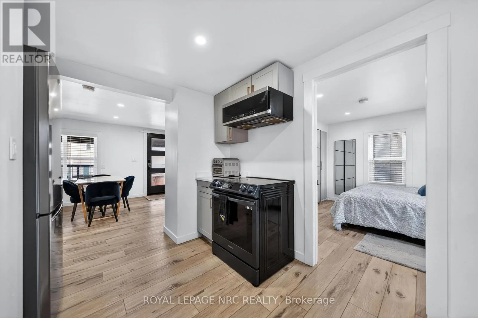 56 DECEW STREET