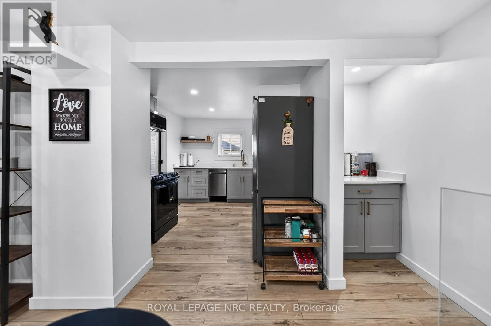 56 DECEW STREET