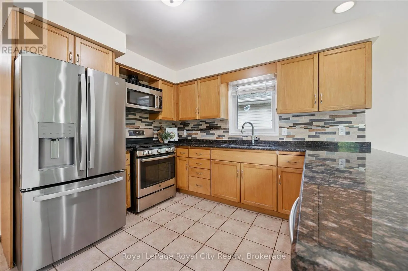 73 WAXWING CRESCENT