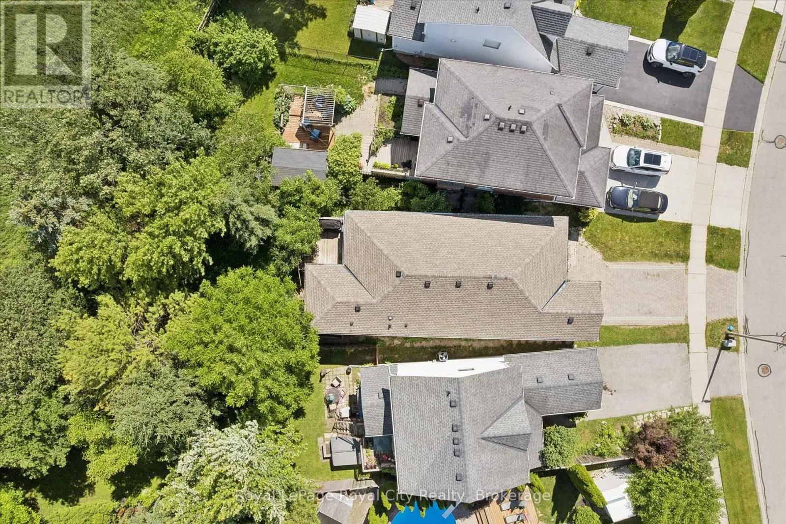 73 WAXWING CRESCENT