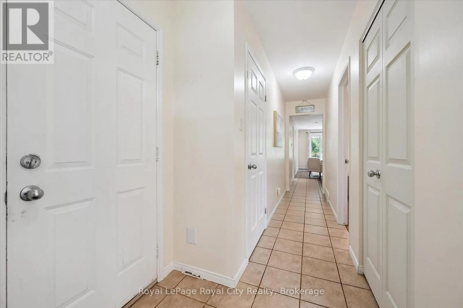 73 WAXWING CRESCENT
