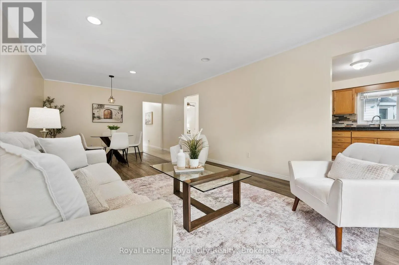 73 WAXWING CRESCENT