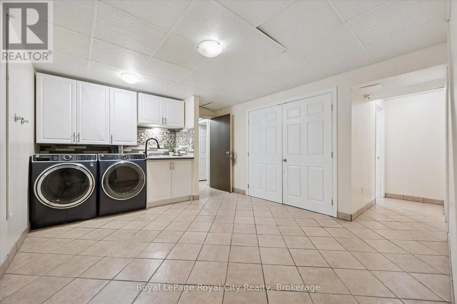 73 WAXWING CRESCENT