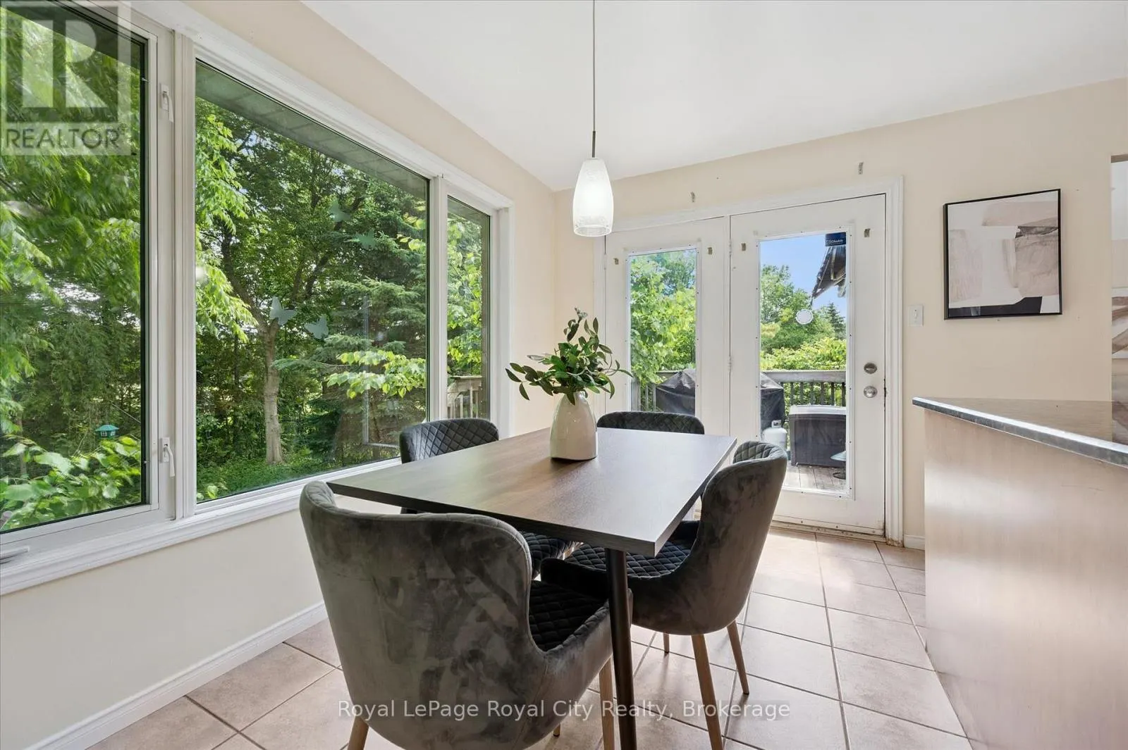 73 WAXWING CRESCENT