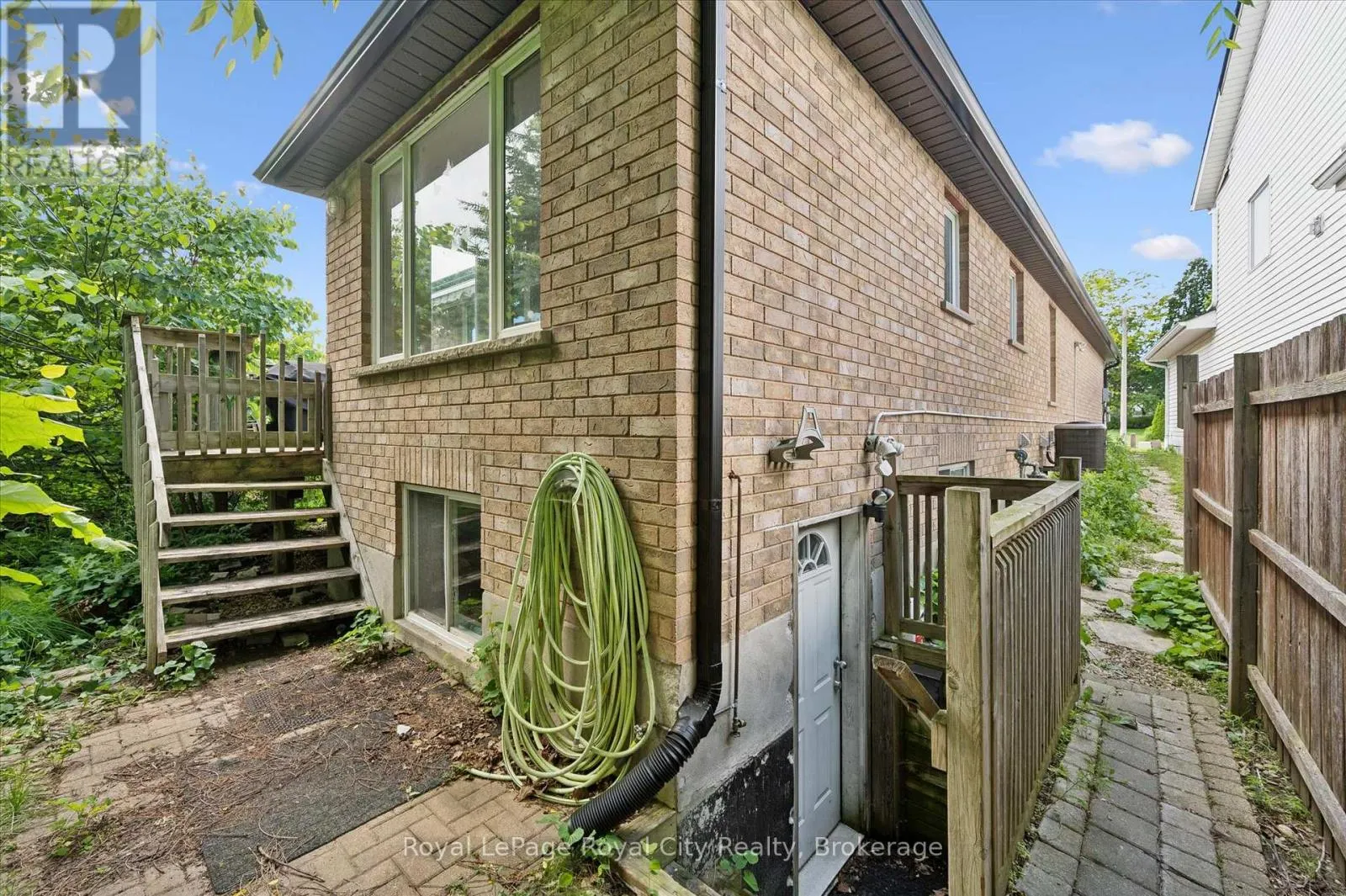 73 WAXWING CRESCENT