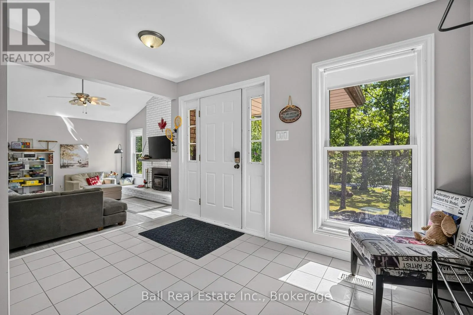 2331 LAKESIDE DRIVE