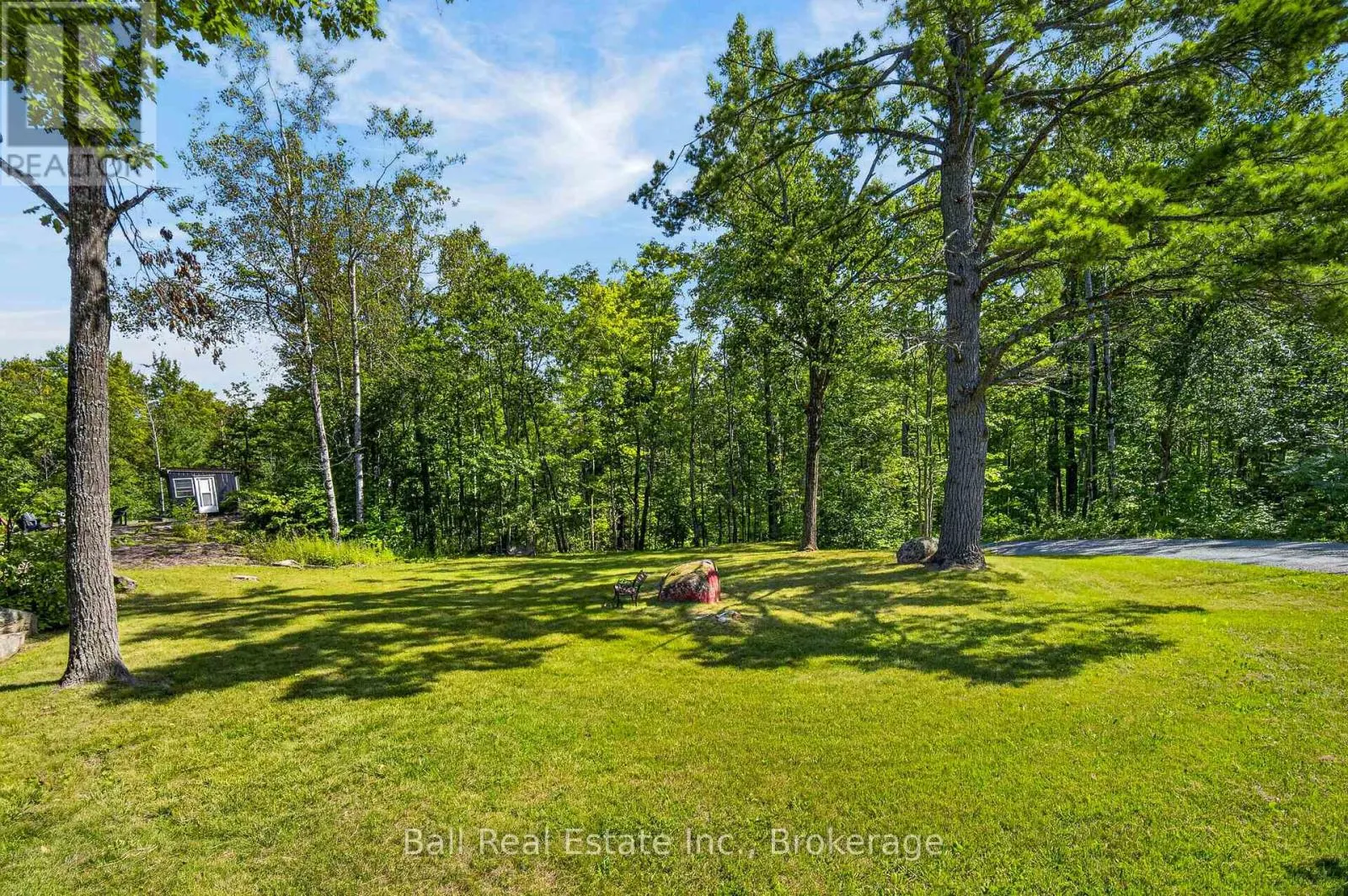 2331 LAKESIDE DRIVE