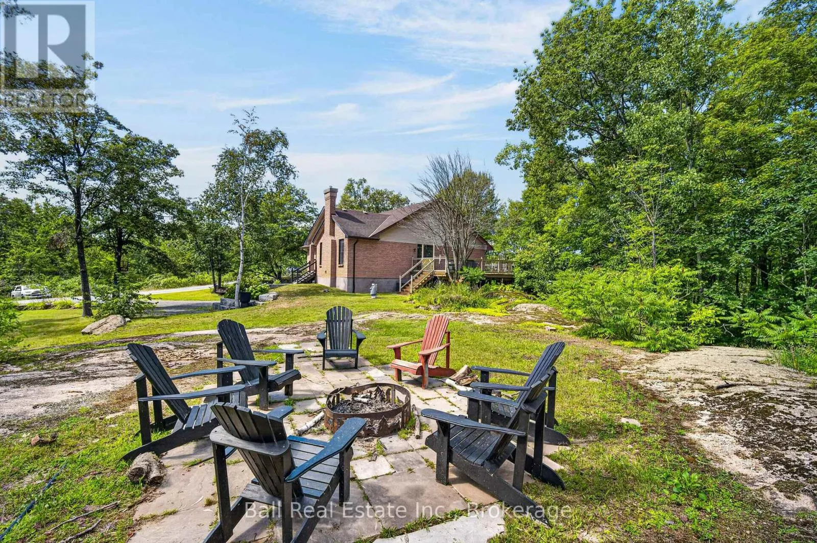 2331 LAKESIDE DRIVE