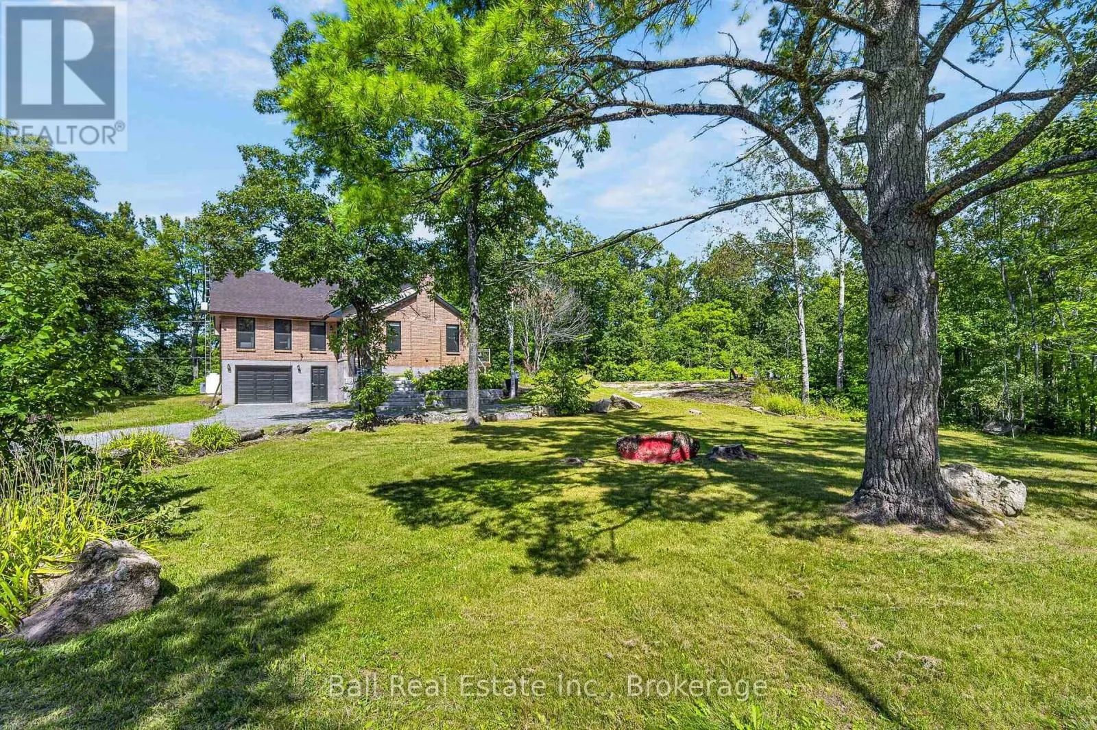 2331 LAKESIDE DRIVE