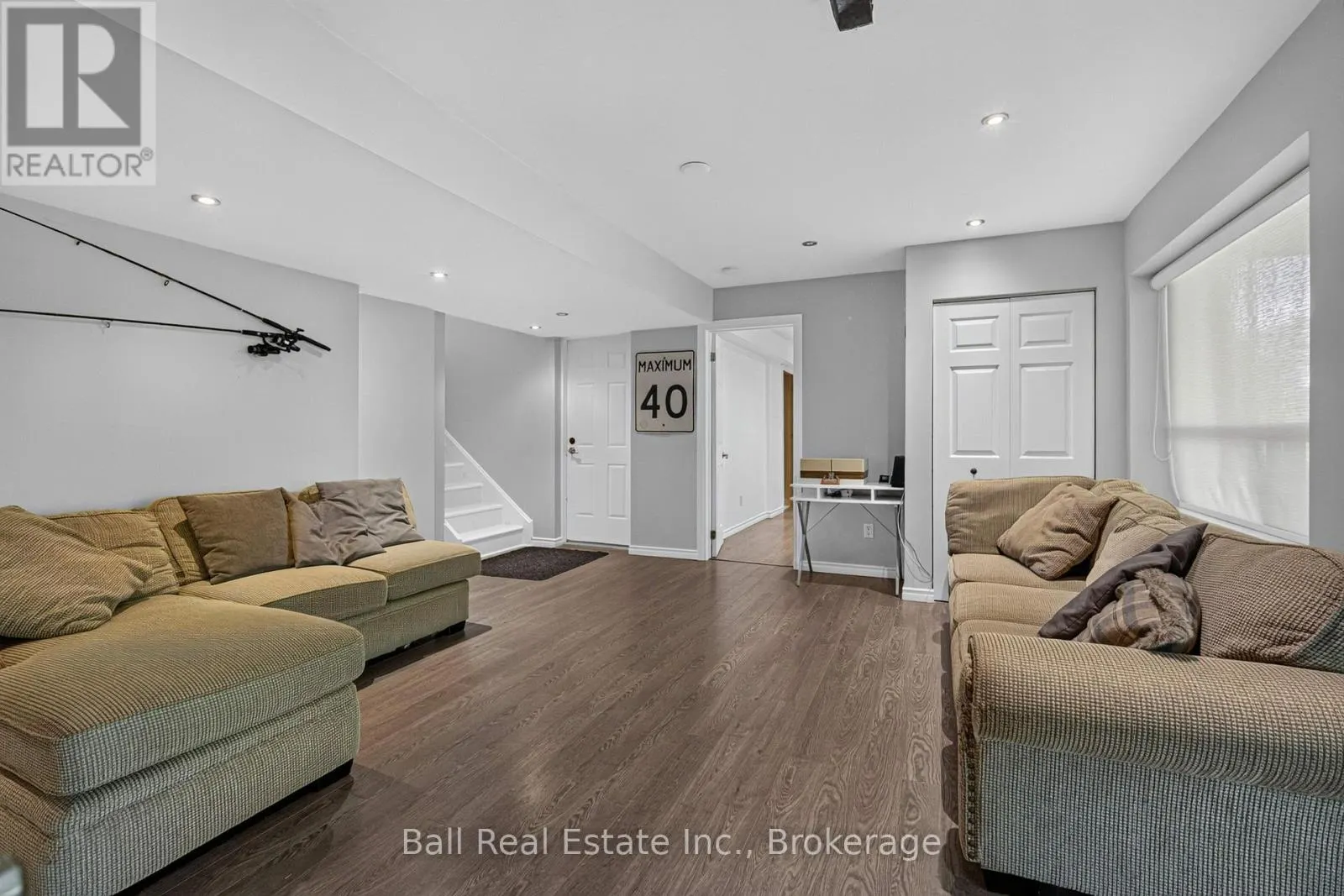 2331 LAKESIDE DRIVE