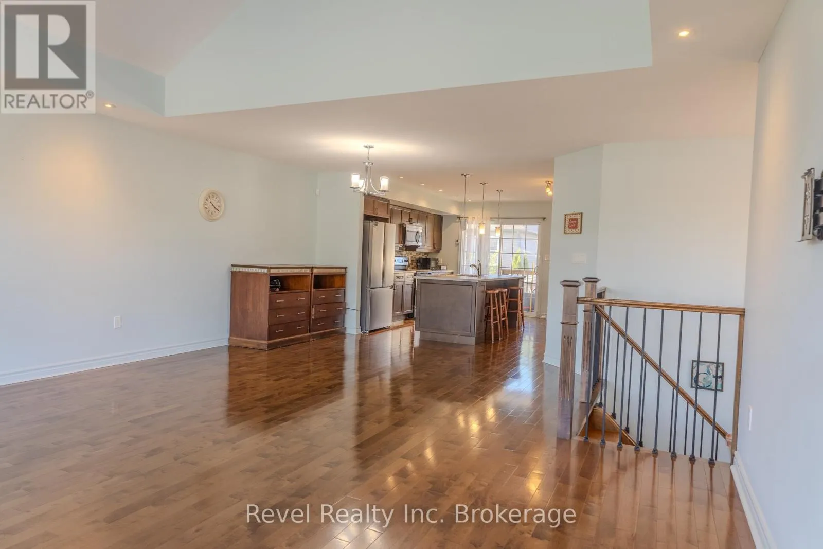 156 GREENWOOD AVENUE