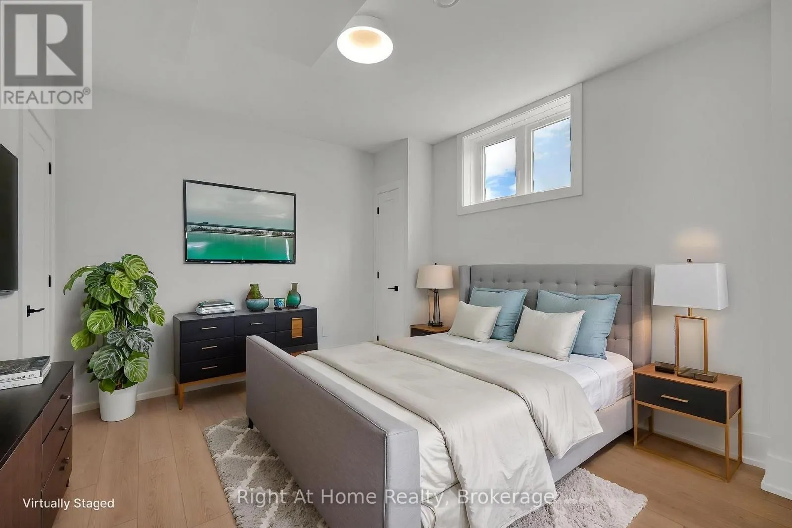 213 SUZANNE MESS BOULEVARD