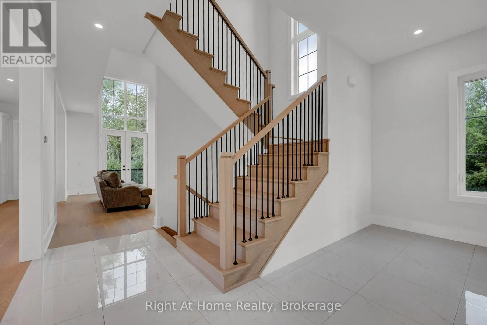 213 SUZANNE MESS BOULEVARD