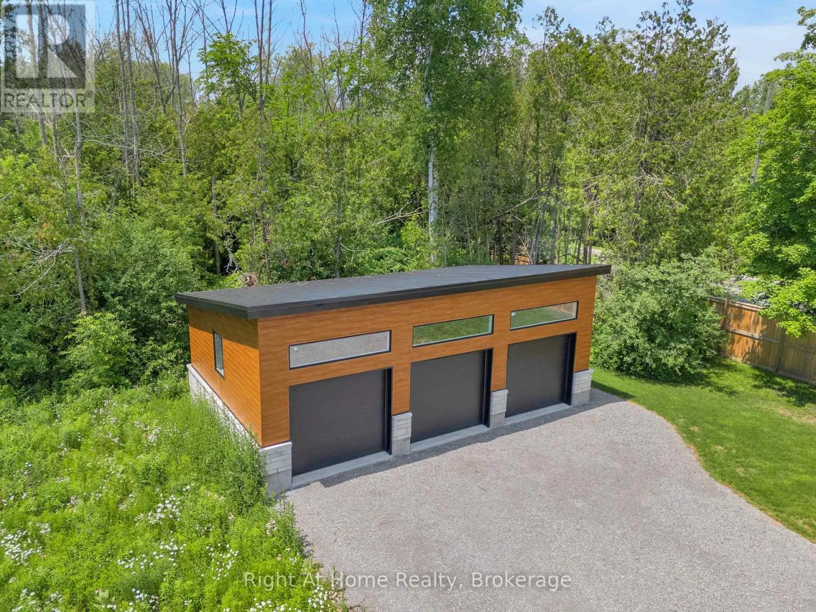 213 SUZANNE MESS BOULEVARD