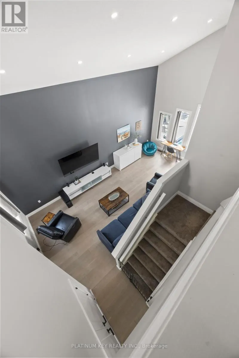 248 SNYDERS AVENUE
