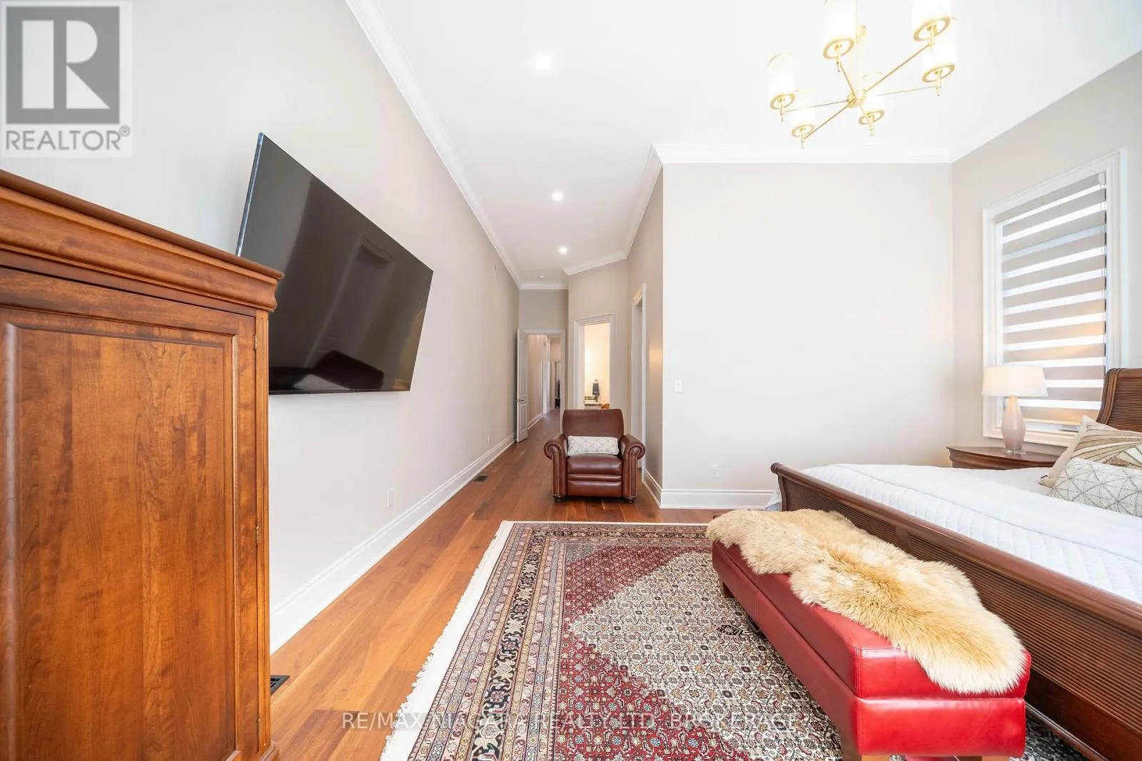 327 QUEENSTON ROAD