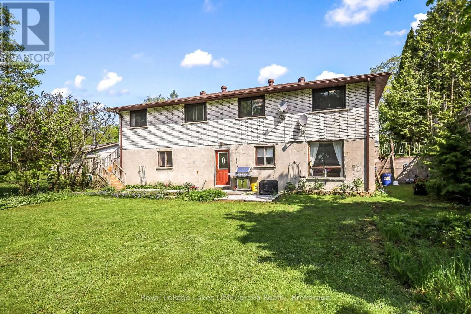 571 DAVID STREET E