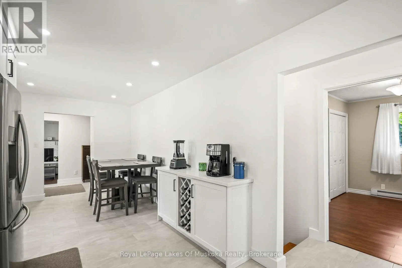 571 DAVID STREET E