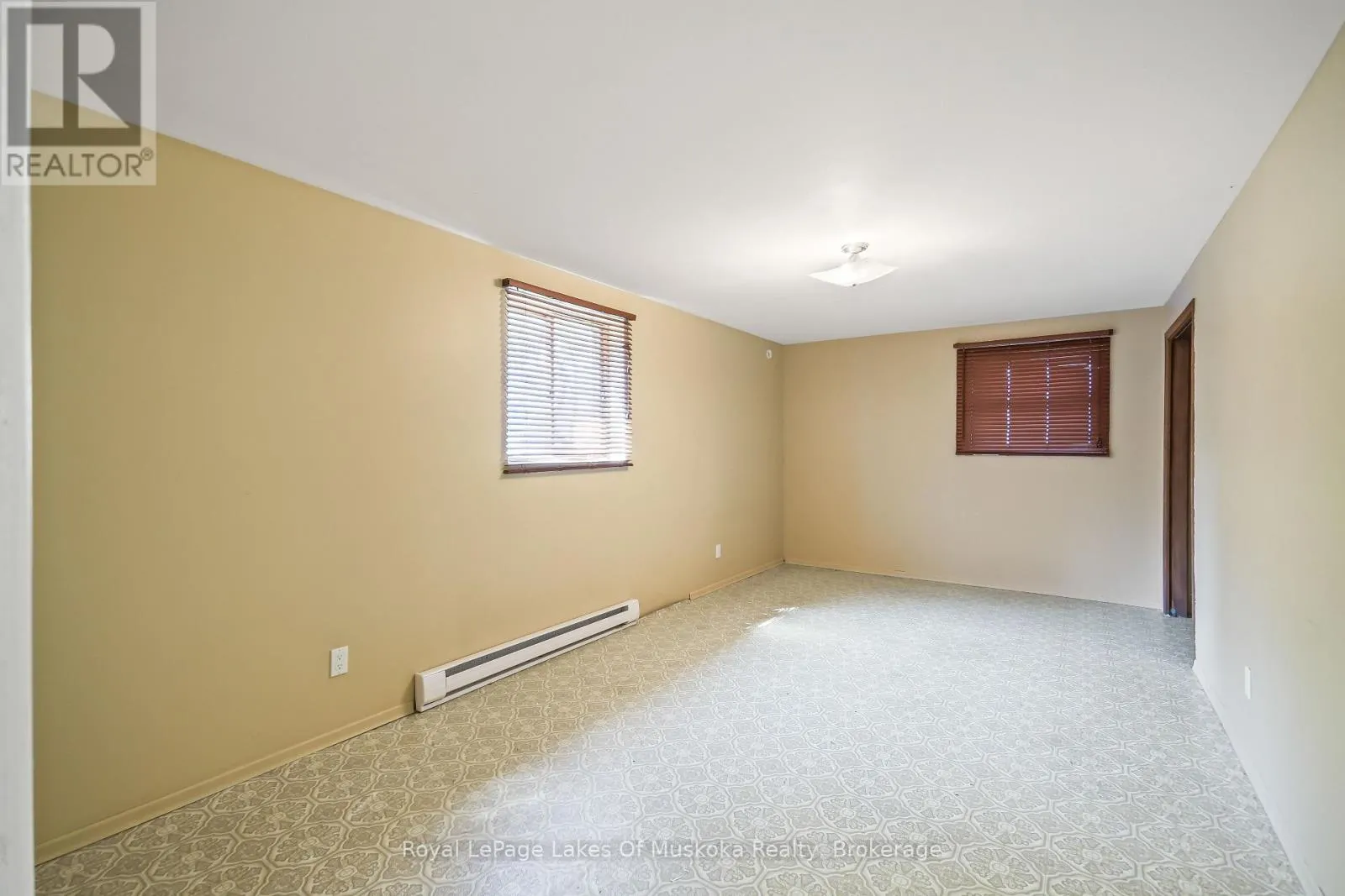 571 DAVID STREET E