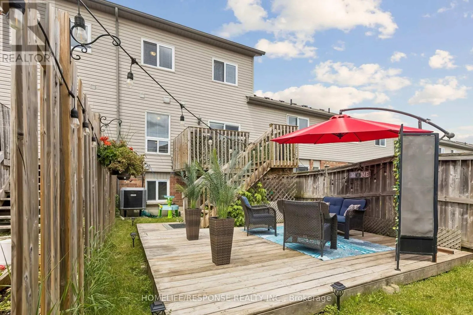 222 SOPHIA CRESCENT