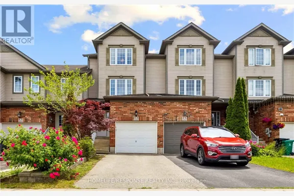 222 SOPHIA CRESCENT