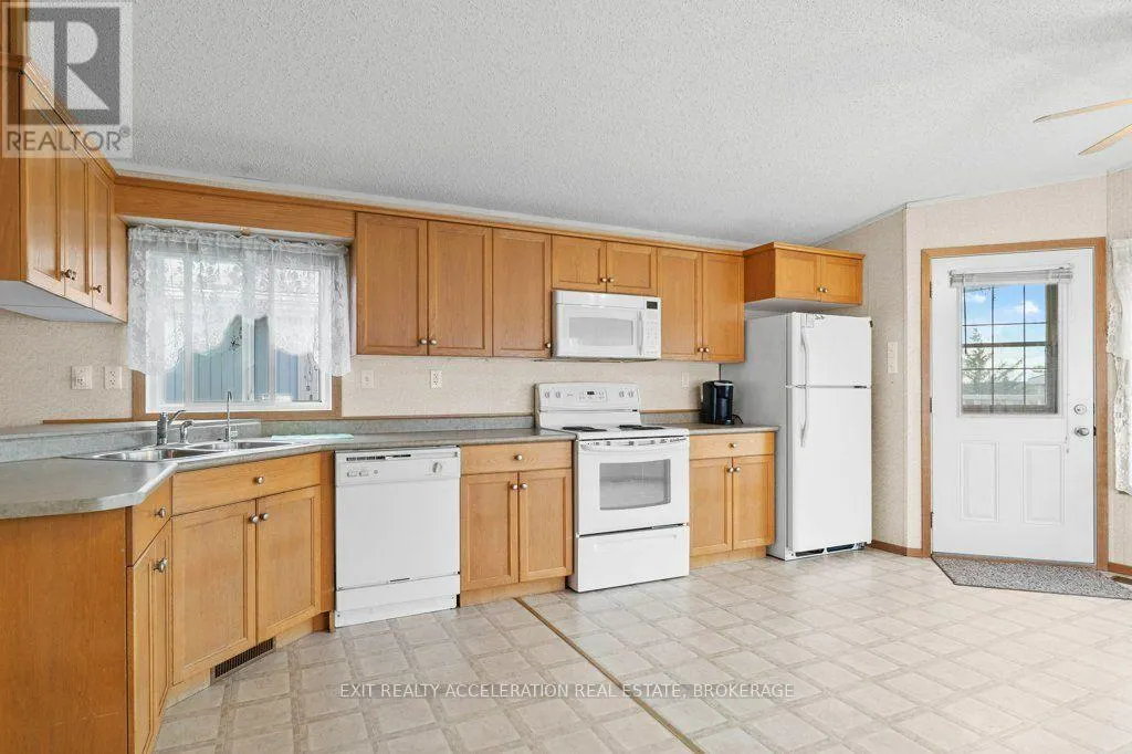 4 BIRCH STREET