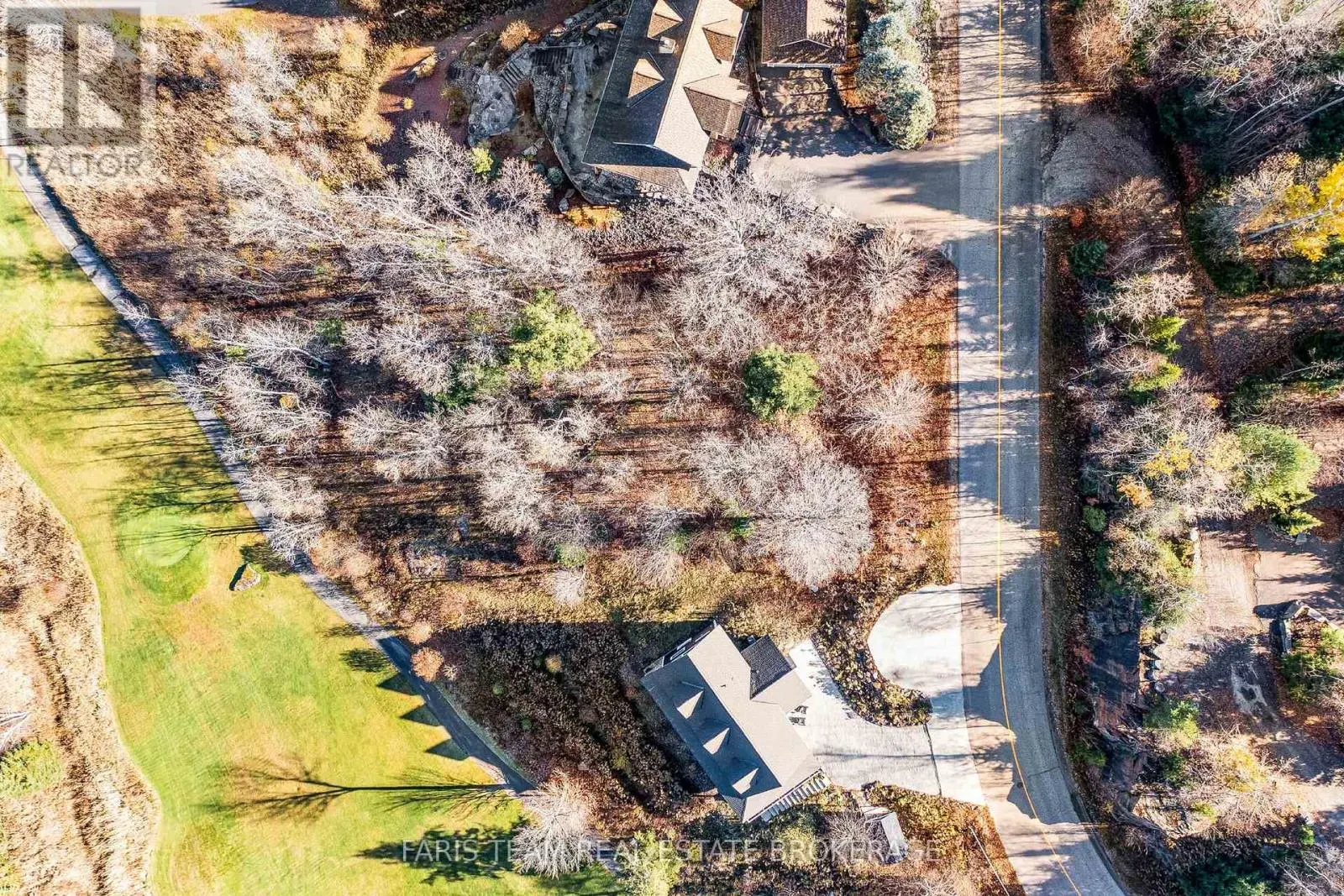 19 DEERHURST HIGHLANDS DRIVE