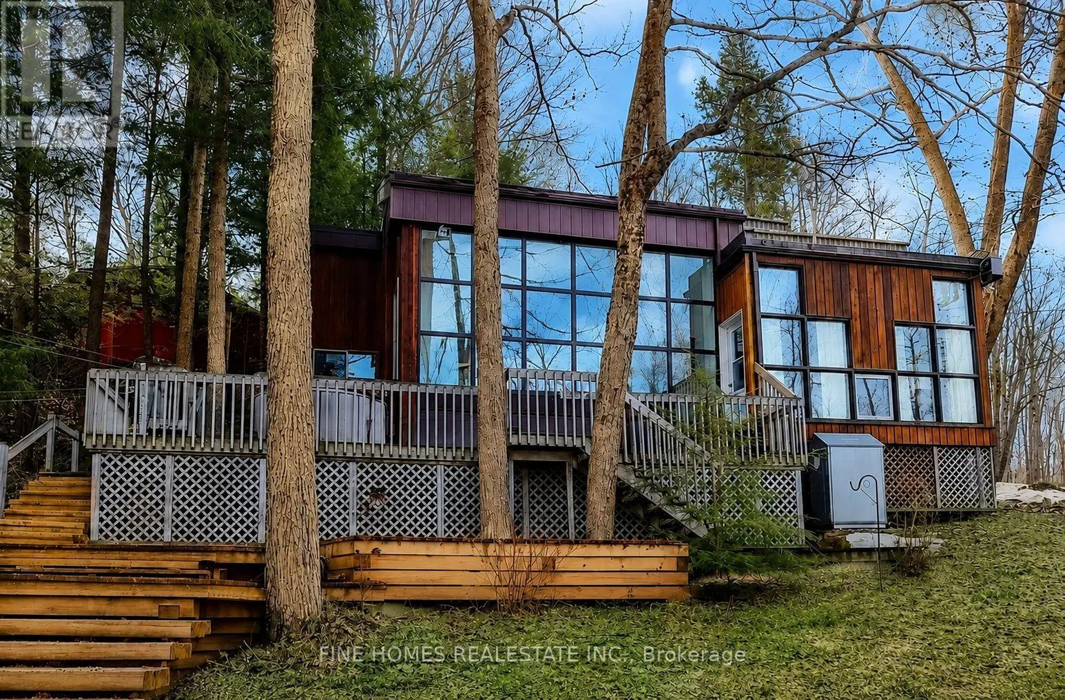 10 - 1326 WINDERMERE ROAD