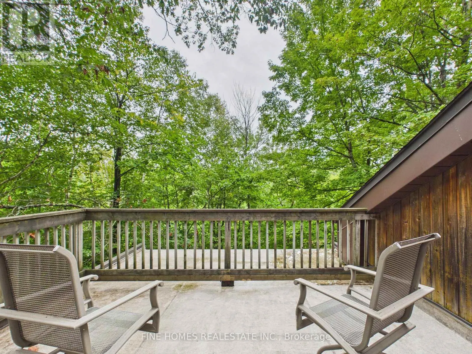 10 - 1326 WINDERMERE ROAD