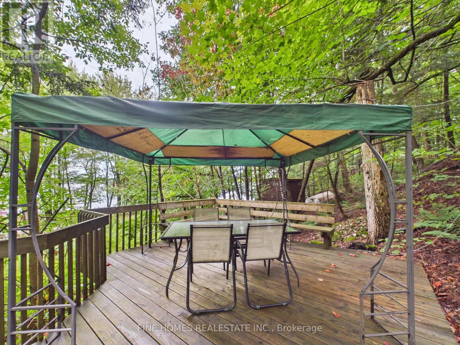 10 - 1326 WINDERMERE ROAD