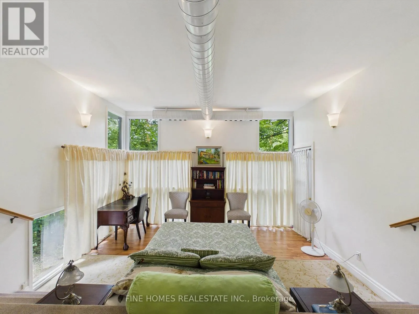 10 - 1326 WINDERMERE ROAD