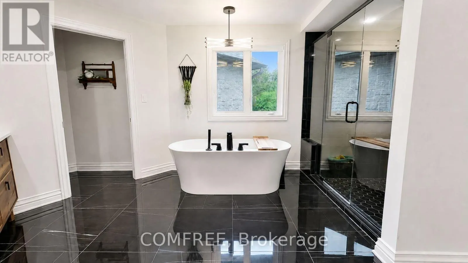 19 MARIC TRAIL