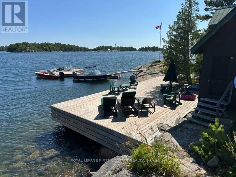 1 A207 ISLAND