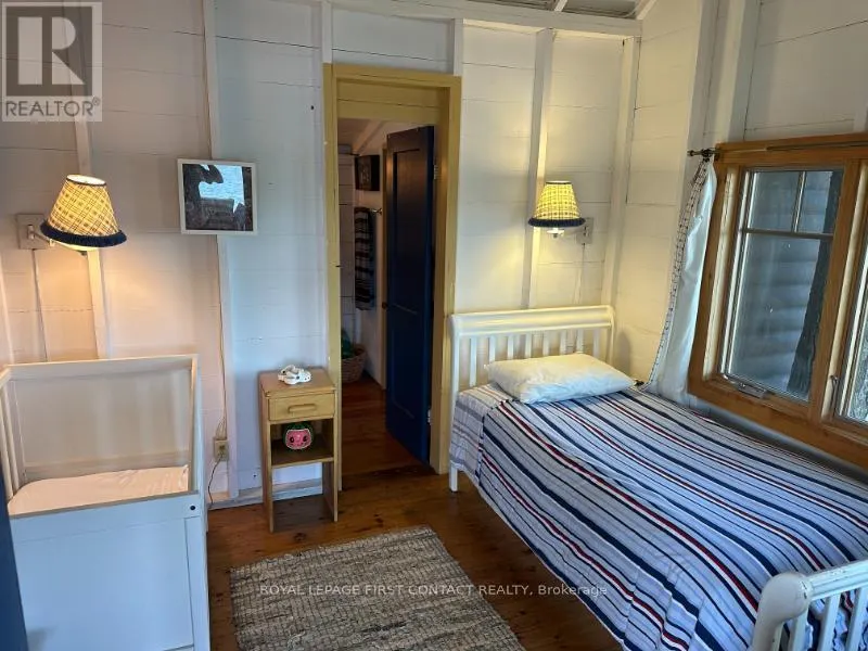1 A207 ISLAND