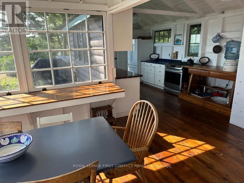 1 A207 ISLAND