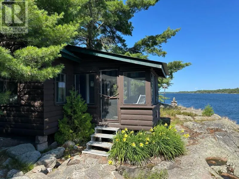 1 A207 ISLAND
