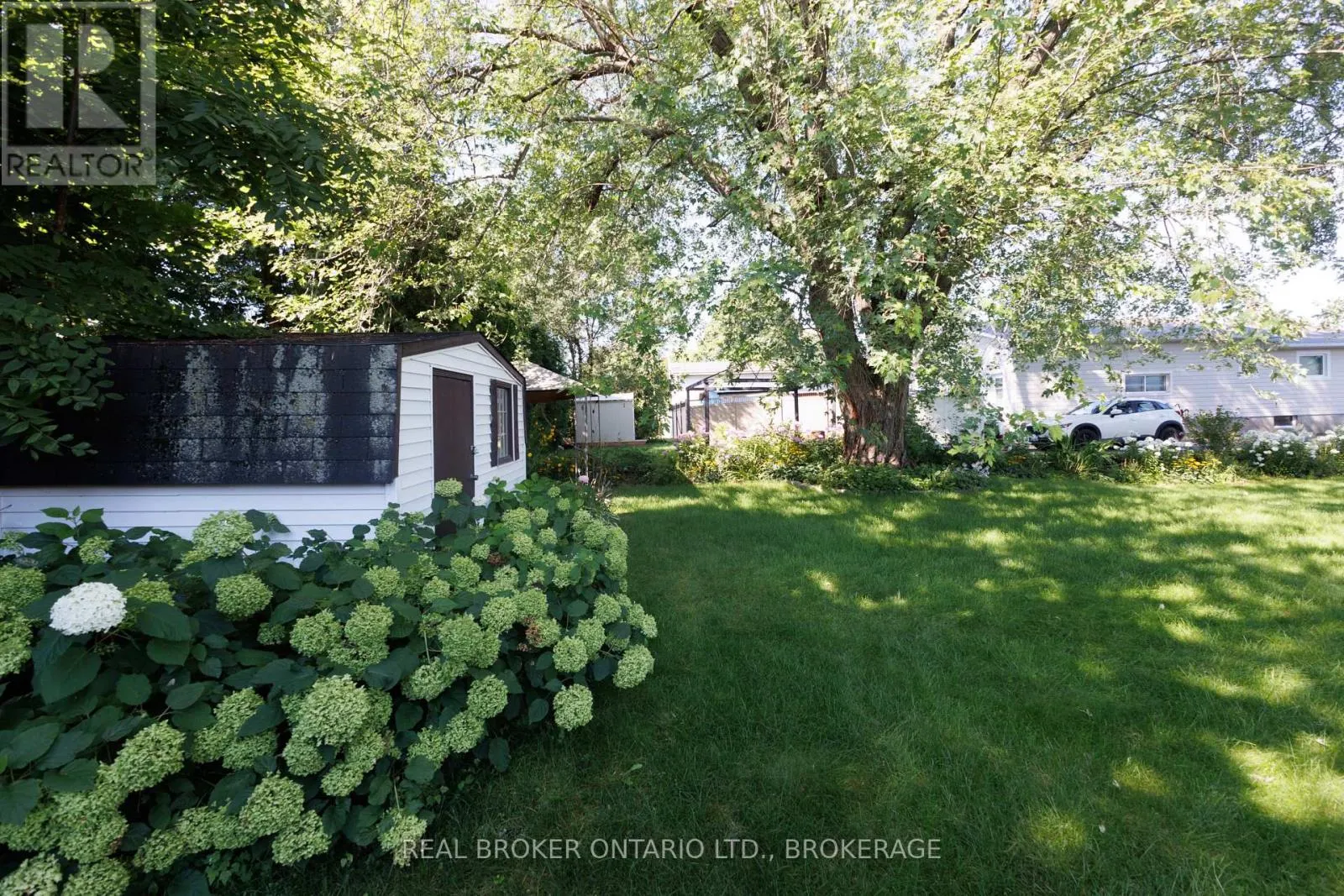 76 KINCARDINE STREET W