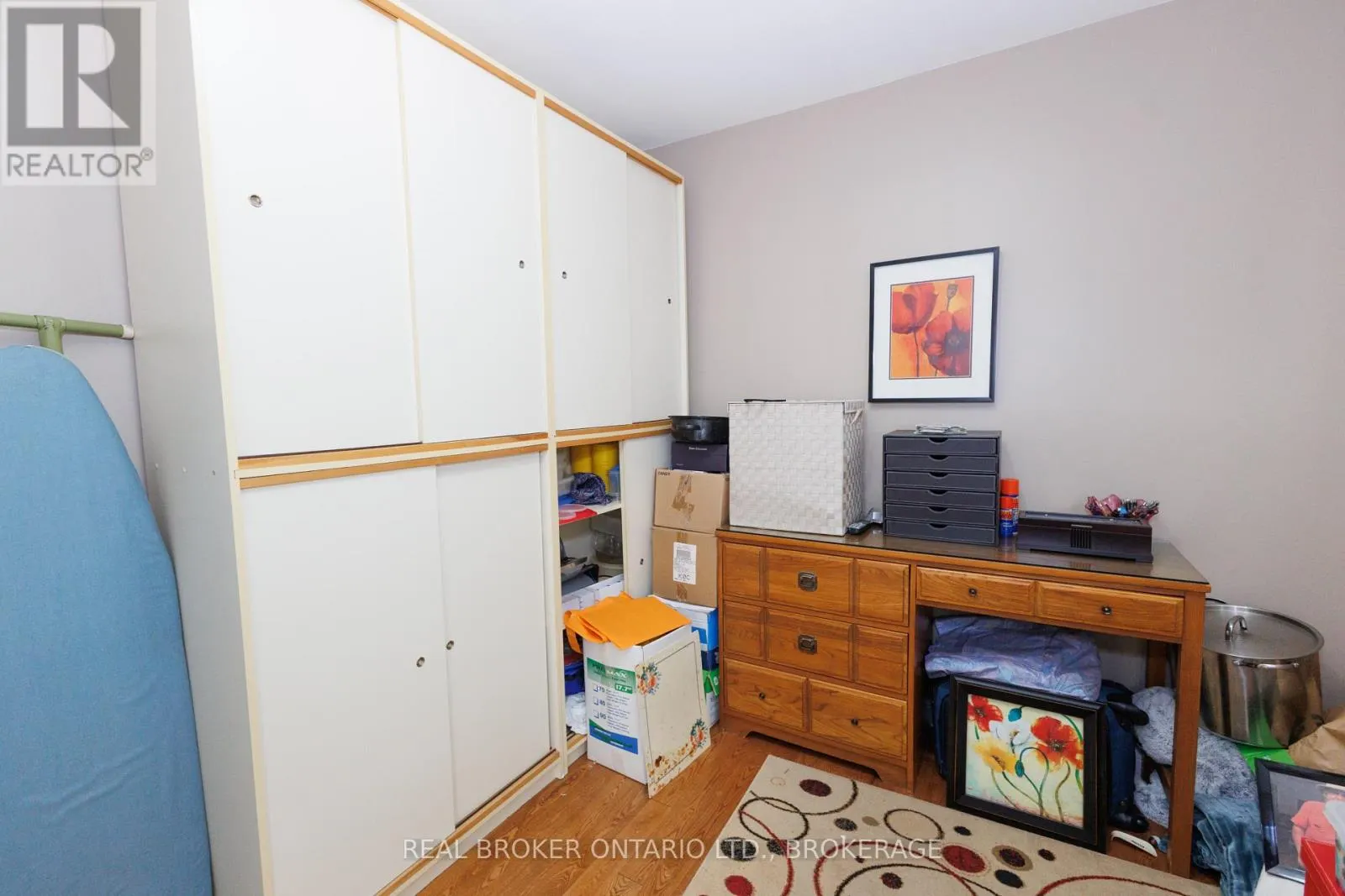 76 KINCARDINE STREET W