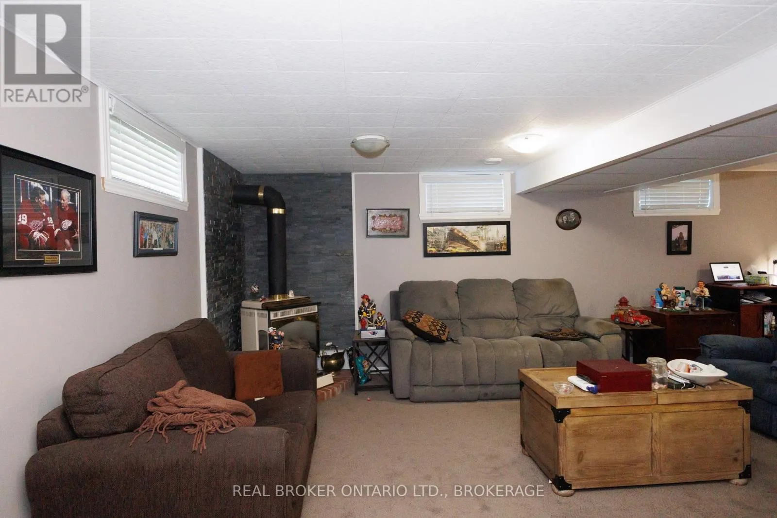 76 KINCARDINE STREET W