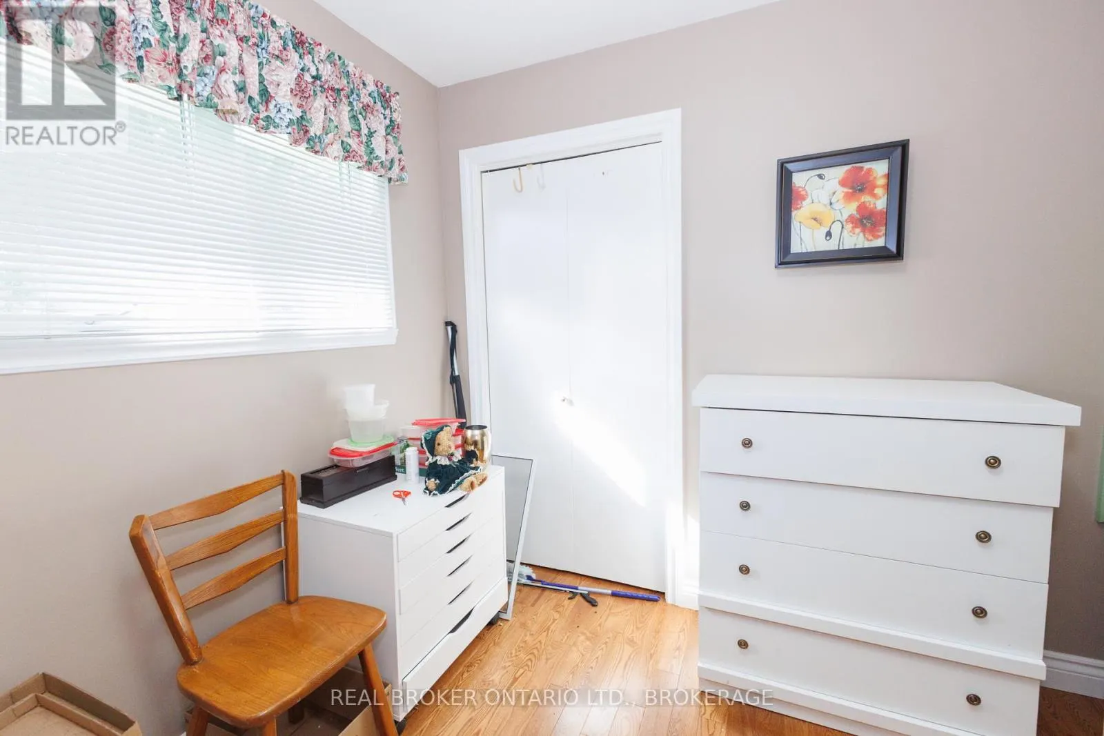76 KINCARDINE STREET W