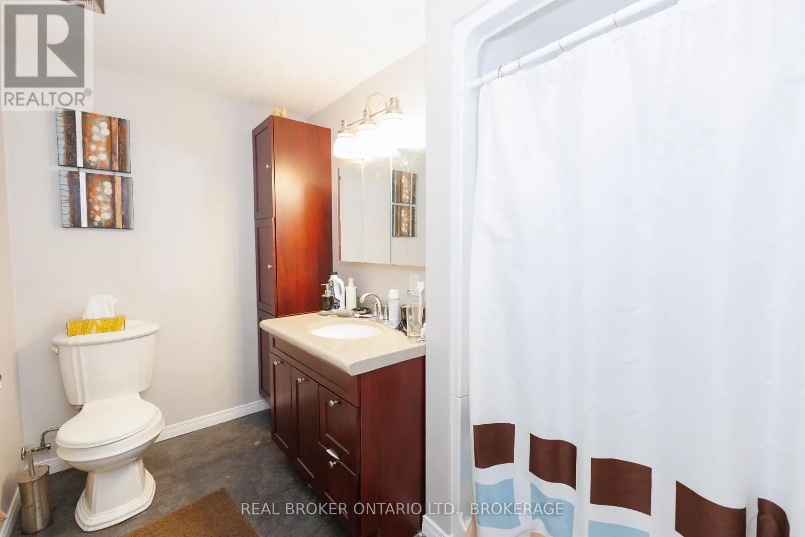 76 KINCARDINE STREET W