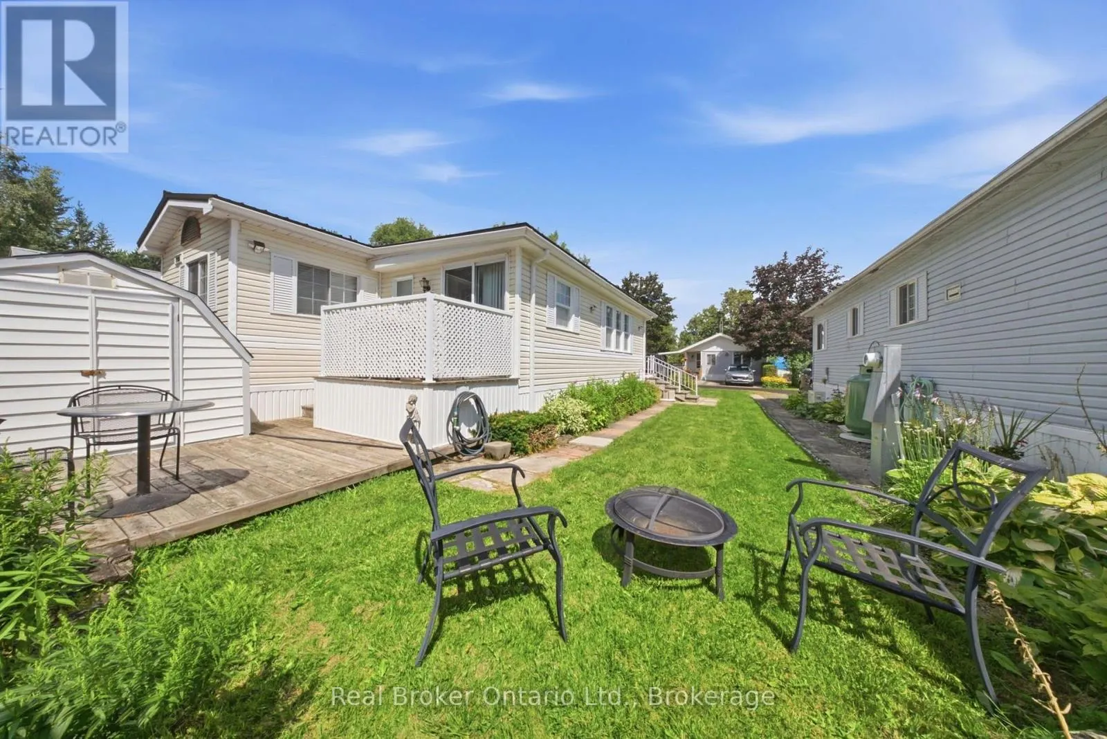 428 PINE PASS