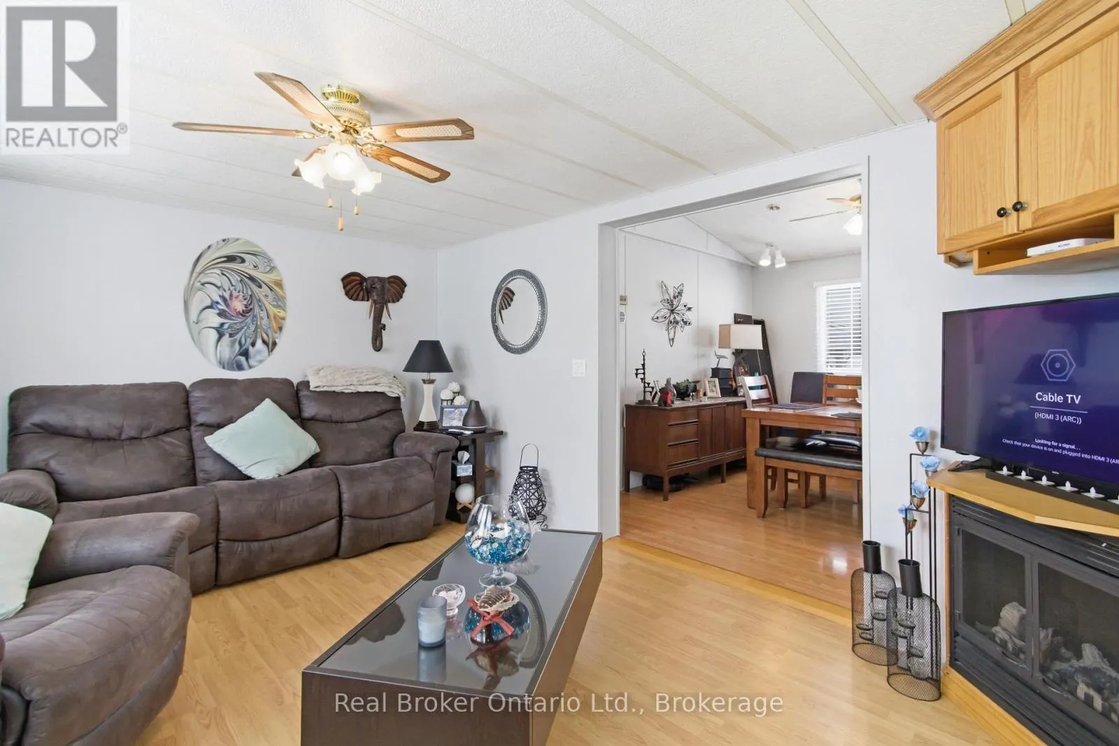 428 PINE PASS