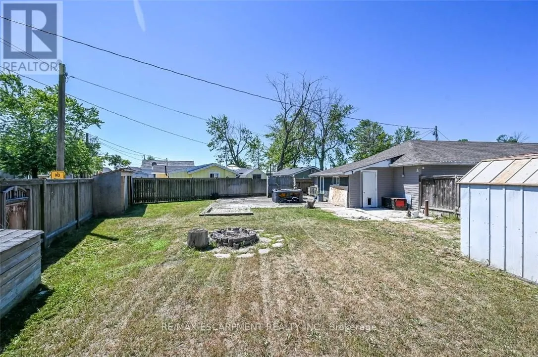 1048 LAKESHORE ROAD
