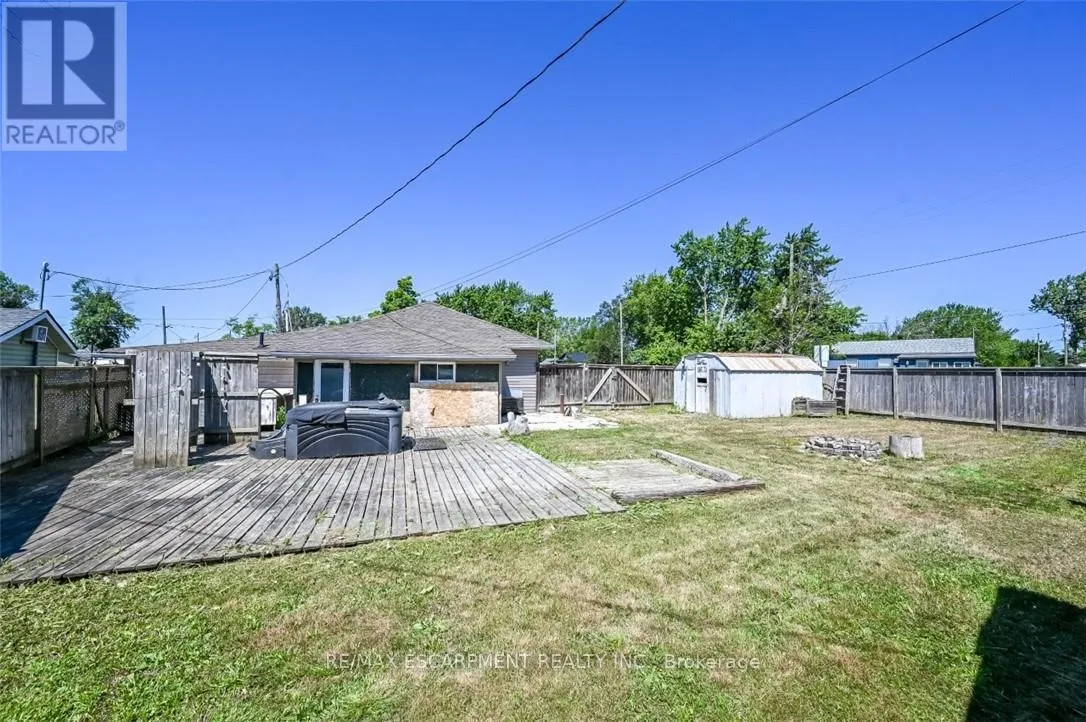 1048 LAKESHORE ROAD