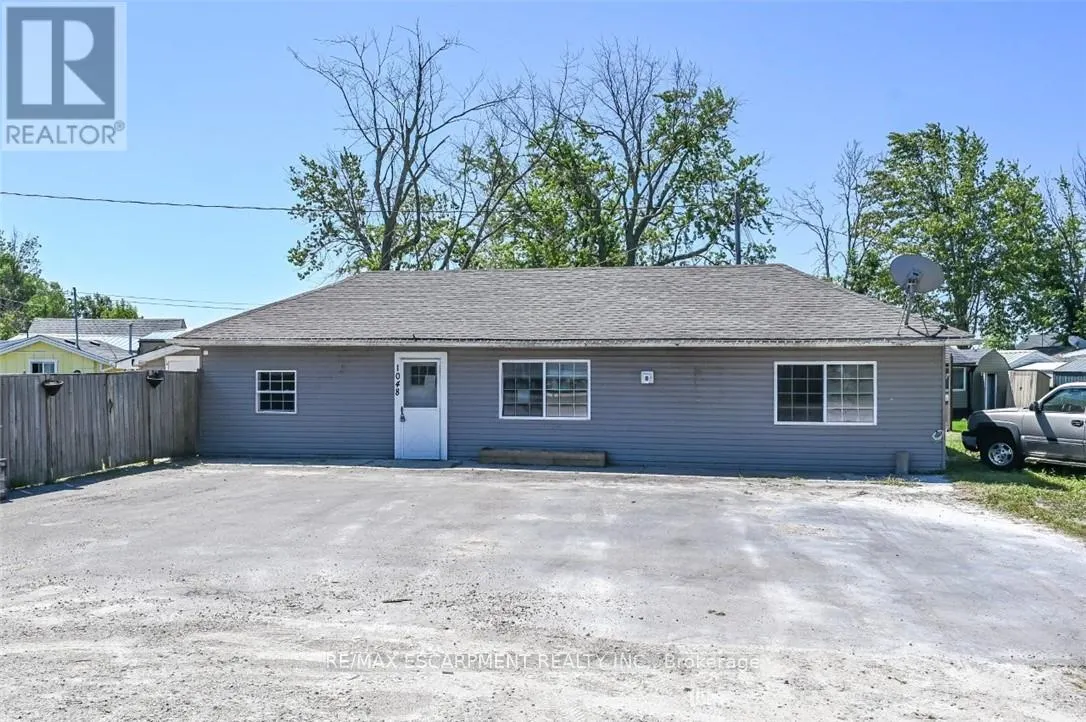 1048 LAKESHORE ROAD