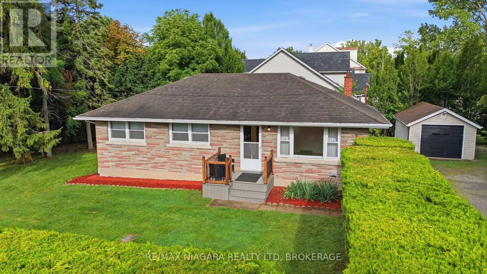 557 MISSISSAGUA STREET